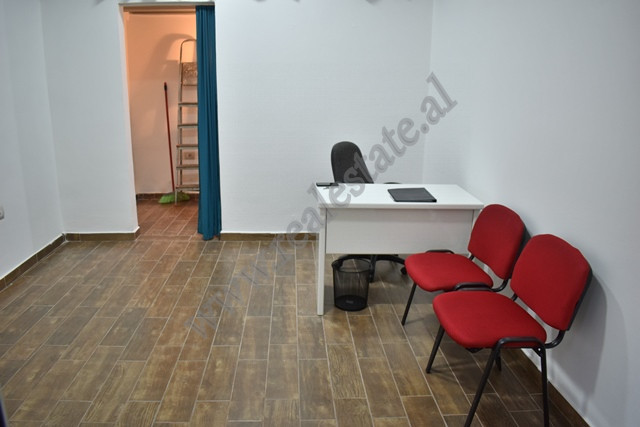 The office is located very close to the Toptani Shopping Center in Jeronim De Rada Street.

The fa